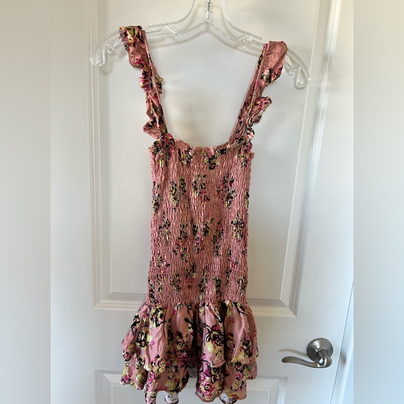 Sun becomes her Bodhi Mini Dress in Pink Watercolor Rose. Sz Small.  Preowned - Picture 4 of 4